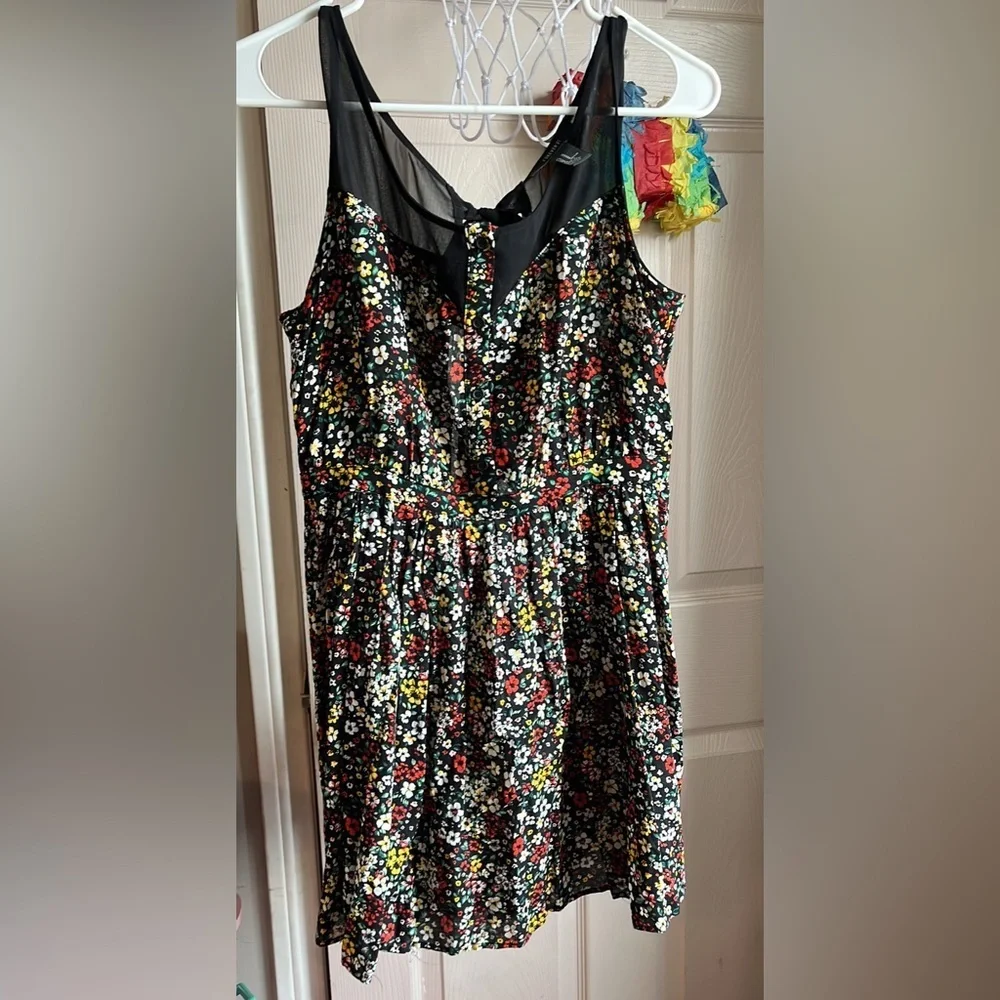 Floral dress - Picture 1 of 3